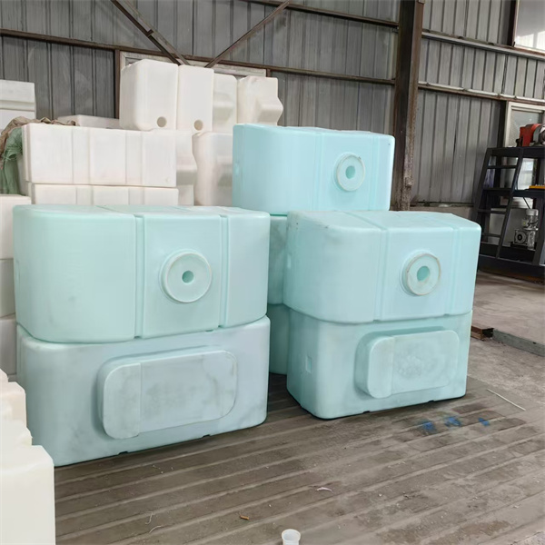 什么是園林機(jī)械水箱植保機(jī)械水箱？