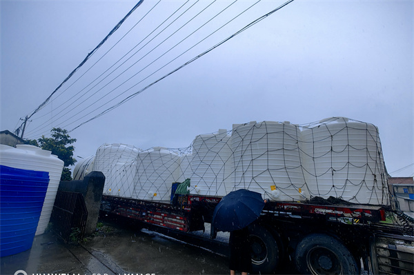 塑料水箱的10大優(yōu)勢：輕便、耐腐蝕、壽命長